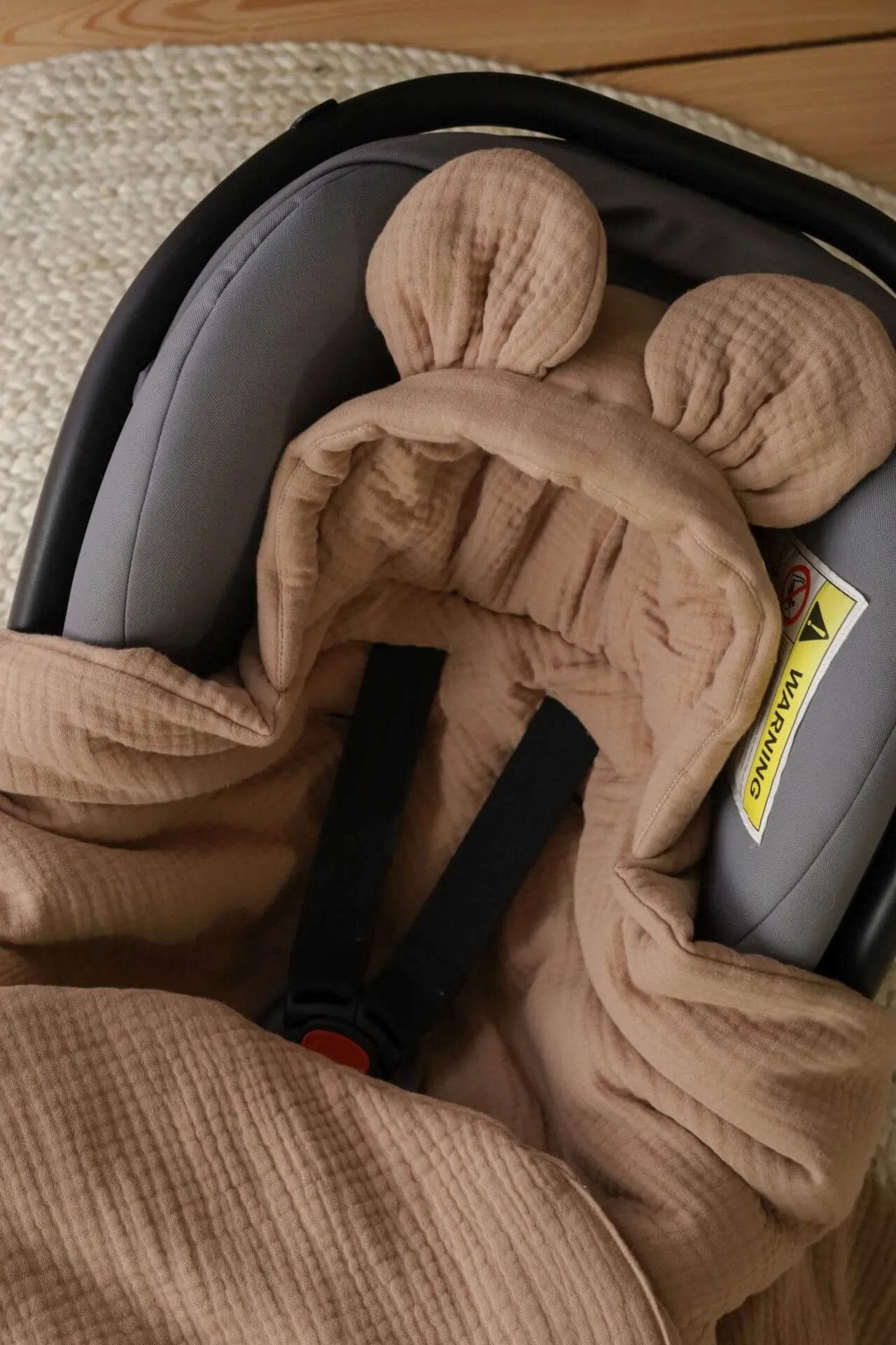 Handmade Car Seat Blanket - GOTS Organic Muslin Cotton - Chocolate