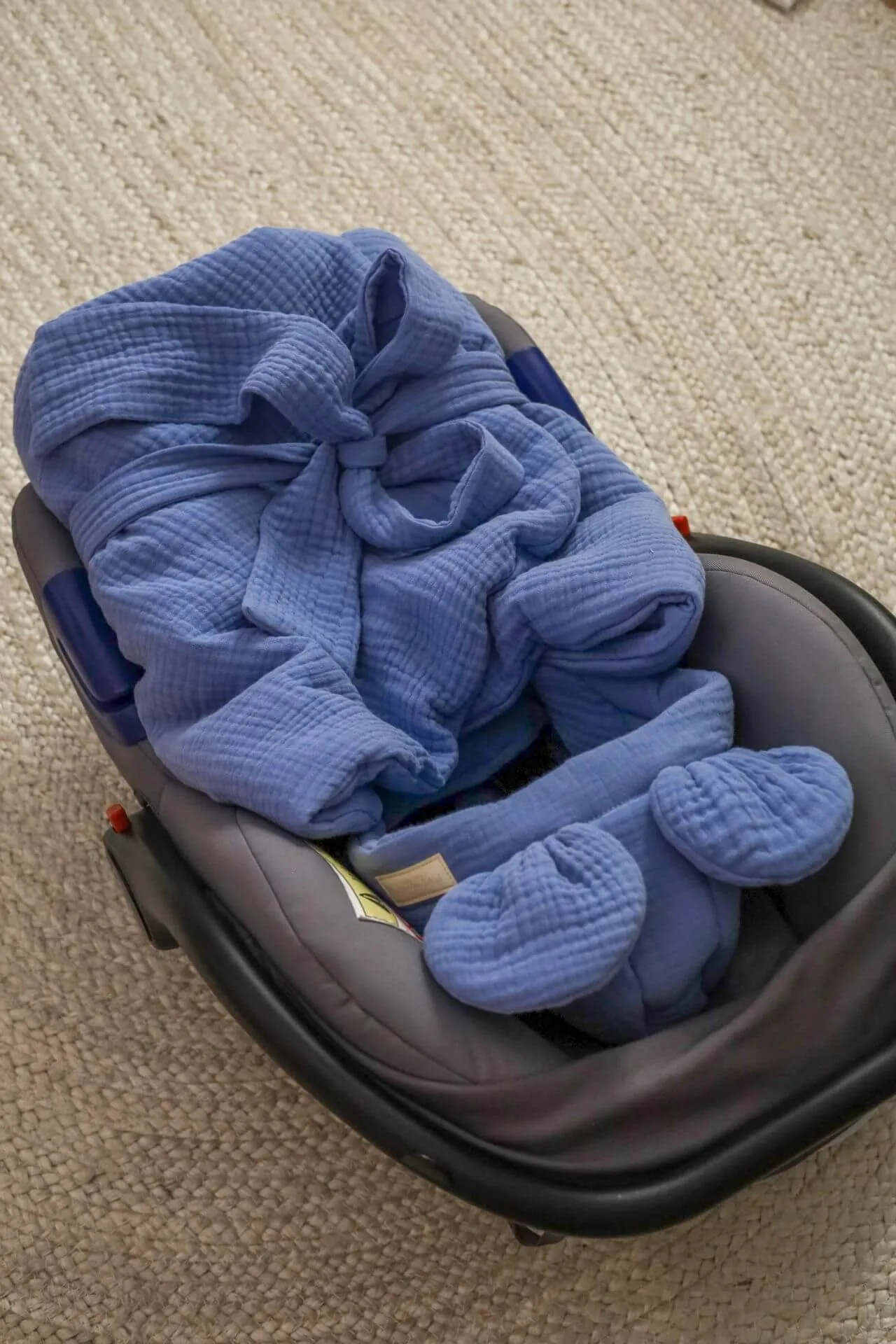 Handmade Car Seat Blanket - GOTS Organic Muslin Cotton - Cornflower Blue